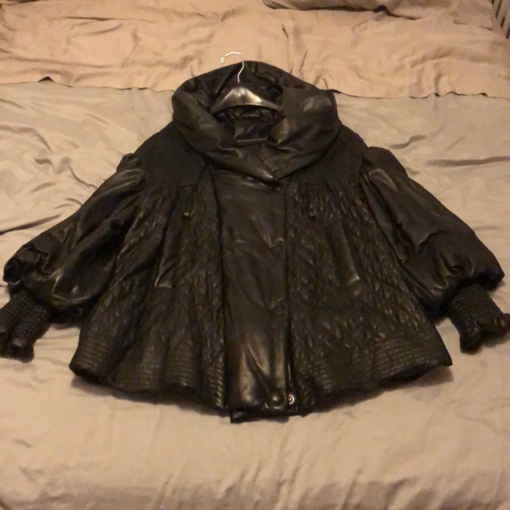 Pasha Veneto elegant oversized leather jacket